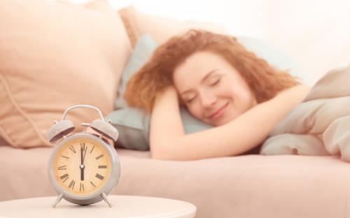 人的最佳睡眠時(shí)間是幾點(diǎn) 良好的睡眠習(xí)慣有益健康