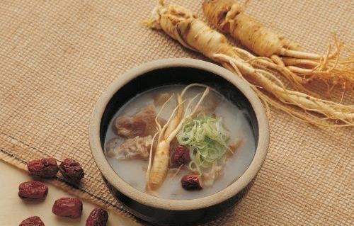 老年人喝湯應(yīng)謹(jǐn)慎 最適合老人喝的營養(yǎng)湯