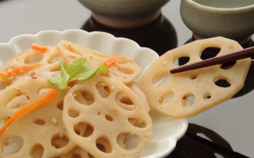 立秋之后要吃藕，七孔藕和九孔藕有區(qū)別嗎？搭配排骨食療
