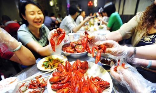 吃夜宵不發(fā)胖妙招來(lái)幫你 適合吃夜宵的幾類(lèi)人群