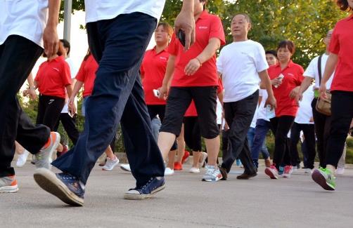 健步走走掉多種疾病 健步走運動要掌握八個標(biāo)準(zhǔn)