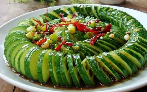 黃瓜的營養(yǎng)價值 黃瓜的食用及美容功效