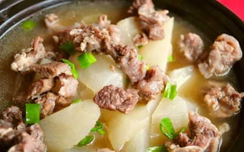 女性氣血虛的九大癥狀 日?？啥喑匝a(bǔ)氣血食療方