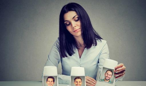 判斷男人是否出軌的6個妙招 男人愛一個人的表現(xiàn)