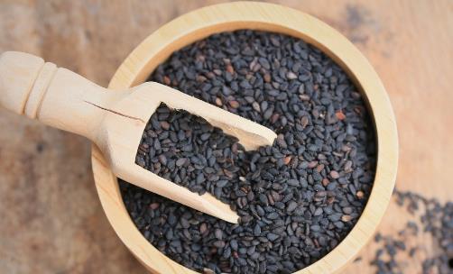 頭發(fā)少要怎么保養(yǎng)？四個問題要注意