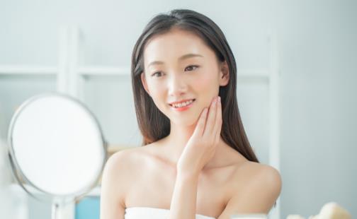 冬季皮膚易干燥保濕做起來 冬季要掌握正確護(hù)膚時(shí)間