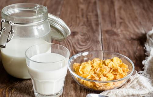 肚子很餓吃什么好？這6種食物不適合空腹吃