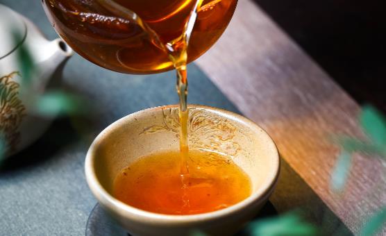 喝紅茶有哪些好處？十大功效助你養(yǎng)生保??！