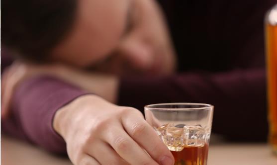 酒喝多了難受怎么辦？教你3招，簡單實(shí)用，讓你快速醒酒，收藏了