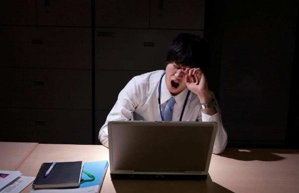 長(zhǎng)期上夜班，算是熬夜嗎？聽聽醫(yī)生說熬夜的正確說法
