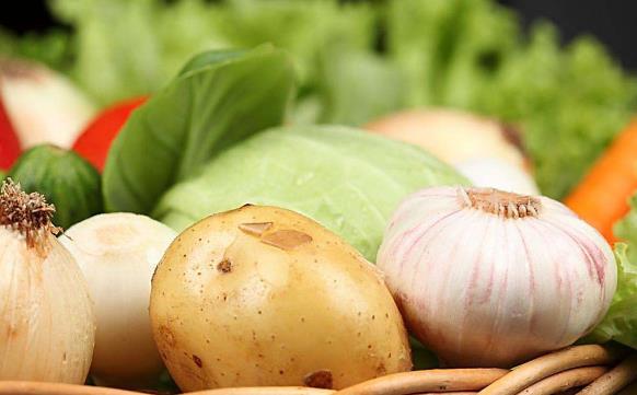 冬天要多吃哪些蔬菜？適宜冬季吃的蔬菜及補(bǔ)血食物推薦