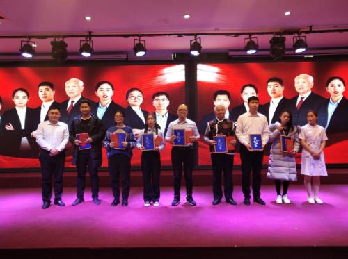 【初心不忘，續(xù)夢(mèng)前行】鄭州京美醫(yī)院2020新年團(tuán)拜會(huì)隆重舉行！