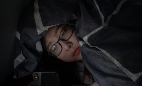 長期熬夜會(huì)讓人發(fā)胖 減肥從早睡開始
