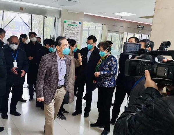 李蘭娟院士肺腑之言：教育孩子崇尚科學，尊重科學，少年強則國強