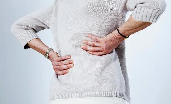 冬季老人護(hù)腰的注意事項 推薦老人護(hù)腰的食療方