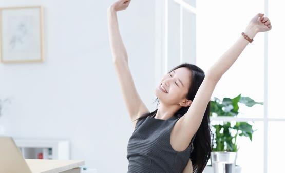 立春養(yǎng)生從伸懶腰開(kāi)始 揭秘伸懶腰讓人舒服的原因