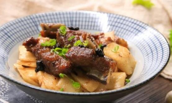 年糕又稱(chēng)年年糕 年糕的八種美味做法 