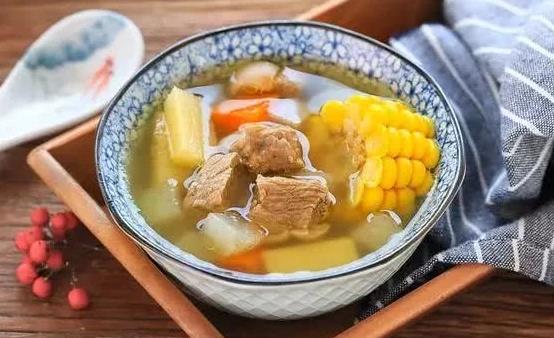 甘蔗素有補(bǔ)血果的美稱 甘蔗馬蹄水潤(rùn)腸通便腸道排毒