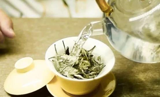 喝茶能達到保暖養(yǎng)生的功效 養(yǎng)生茶補足氣血增免疫