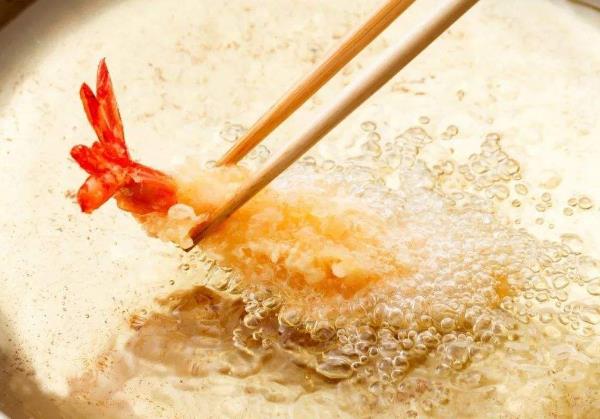夏季養(yǎng)胃，要少吃這9種食物 ，多吃蘋果、香蕉等6種水果