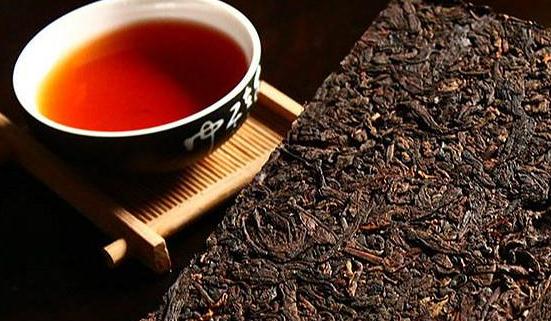 普洱生茶好喝還是熟茶好喝 怎么區(qū)分普洱茶的生熟