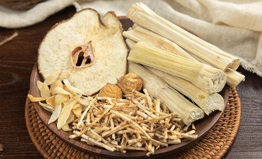 川貝燉雪梨對(duì)慢性咽炎有用嗎 川貝和梨可以蒸給一歲的寶寶吃嗎